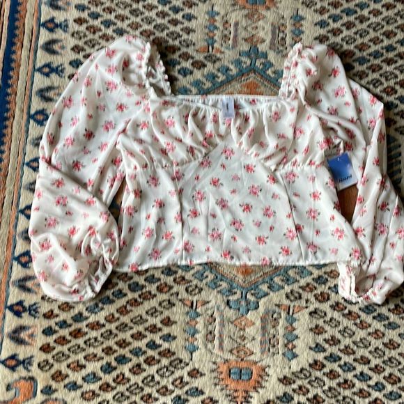 Abound Ditsy Floral Crop Square Neck Puff Sleeve Peasant Top - Picture 1 of 4